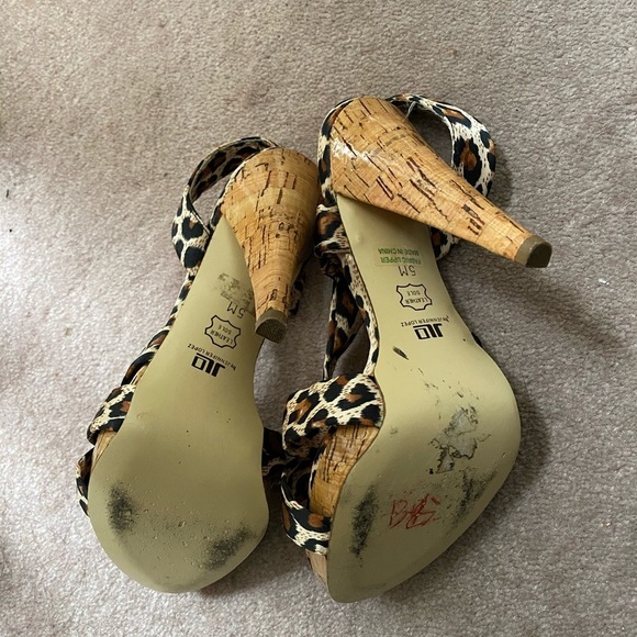 J.Lo 👠 heels! - Picture 2 of 2